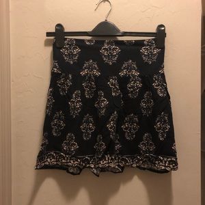 🚫 *SOLD* 🚫 Navy Printed Hollister Skirt